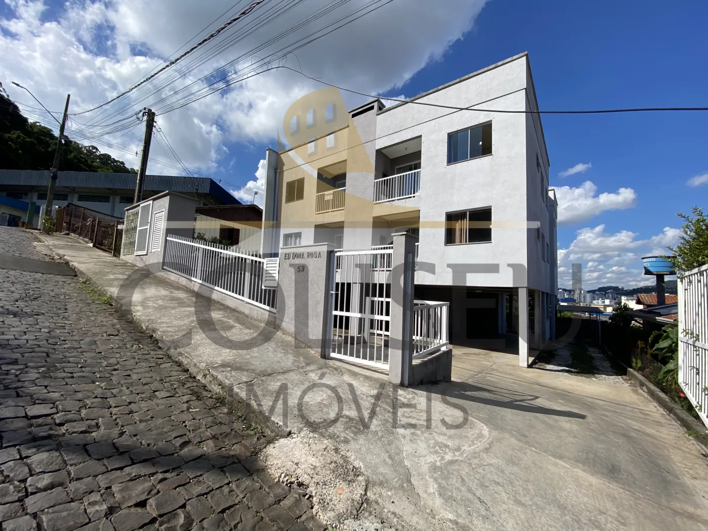 Alugar Apartamento / Padr&atilde;o em Conc&oacute;rdia R$ 1.600,00 - Foto 1