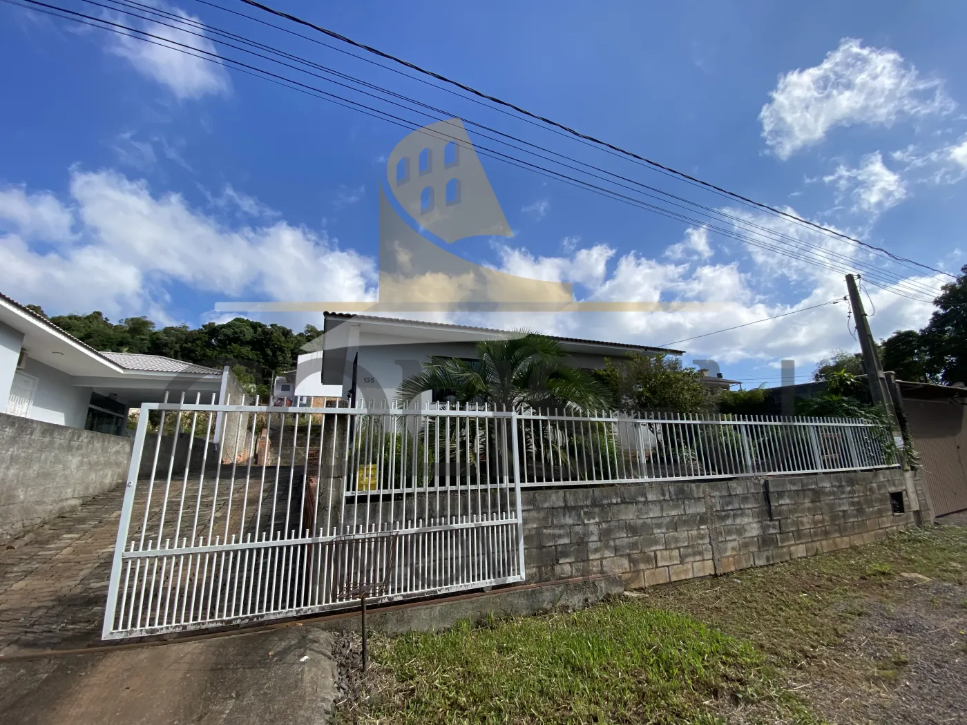 Alugar Casa / Padr&atilde;o em Conc&oacute;rdia R$ 1.500,00 - Foto 1