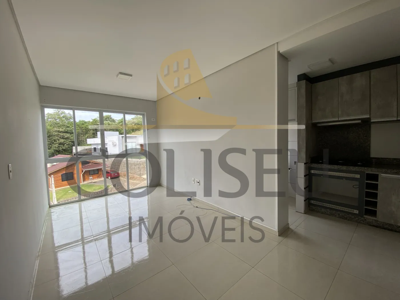 Alugar Apartamento / Padr&atilde;o em Conc&oacute;rdia R$ 1.500,00 - Foto 2