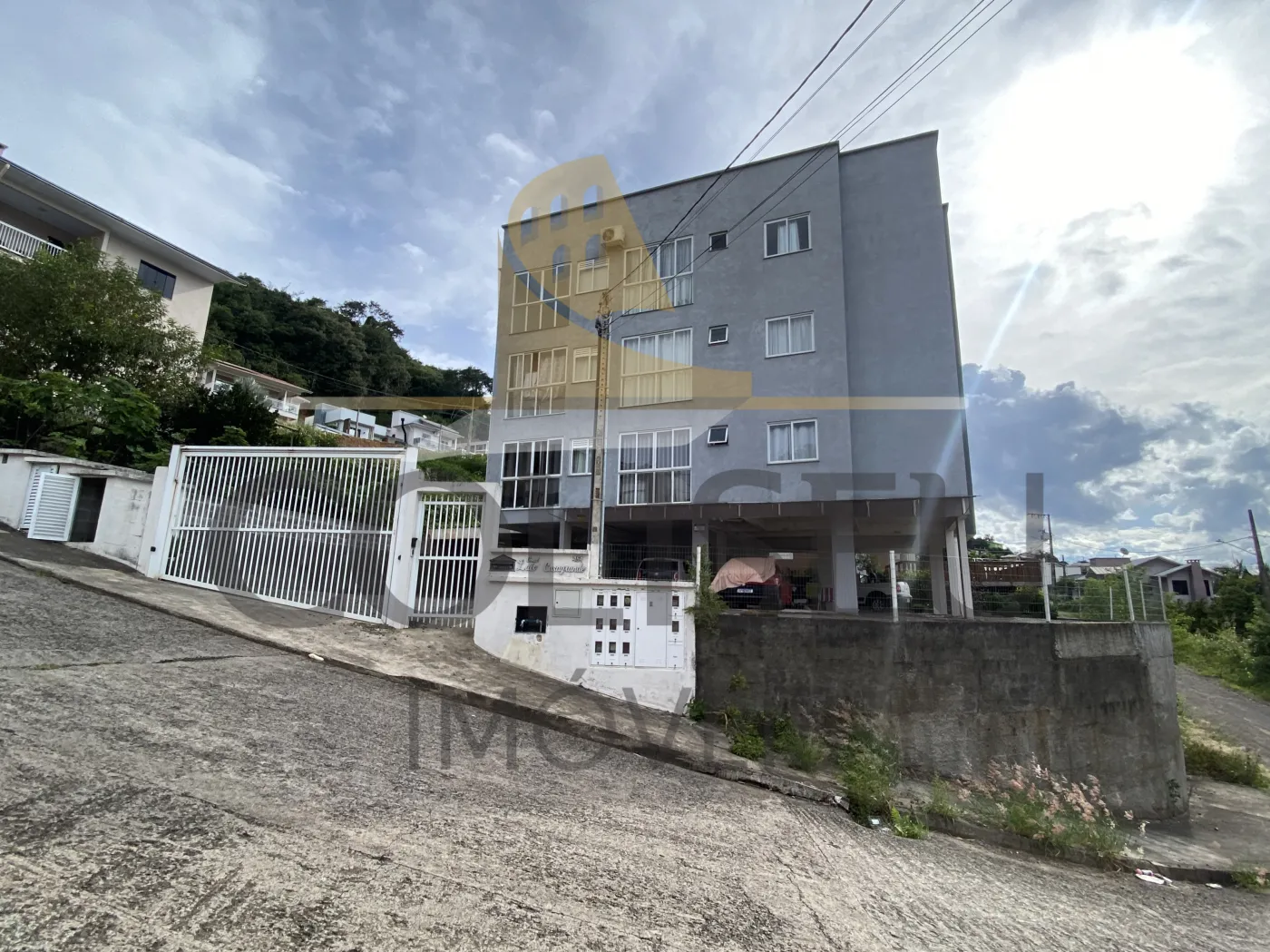 Alugar Apartamento / Padr&atilde;o em Conc&oacute;rdia R$ 1.500,00 - Foto 1