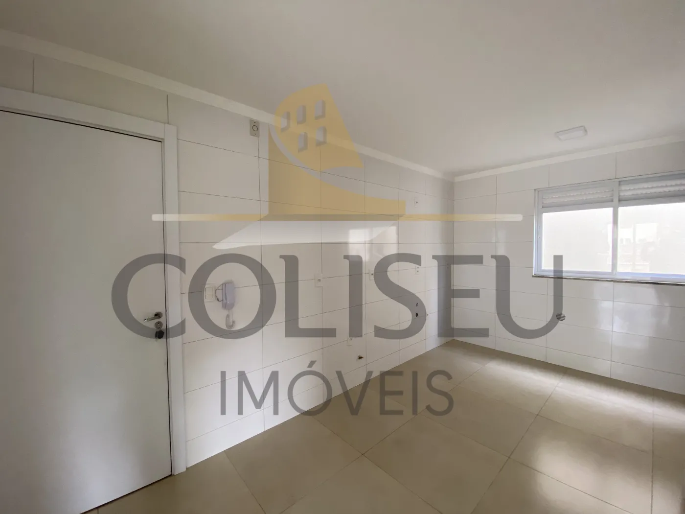 Alugar Apartamento / Padr&atilde;o em Conc&oacute;rdia R$ 1.550,00 - Foto 2