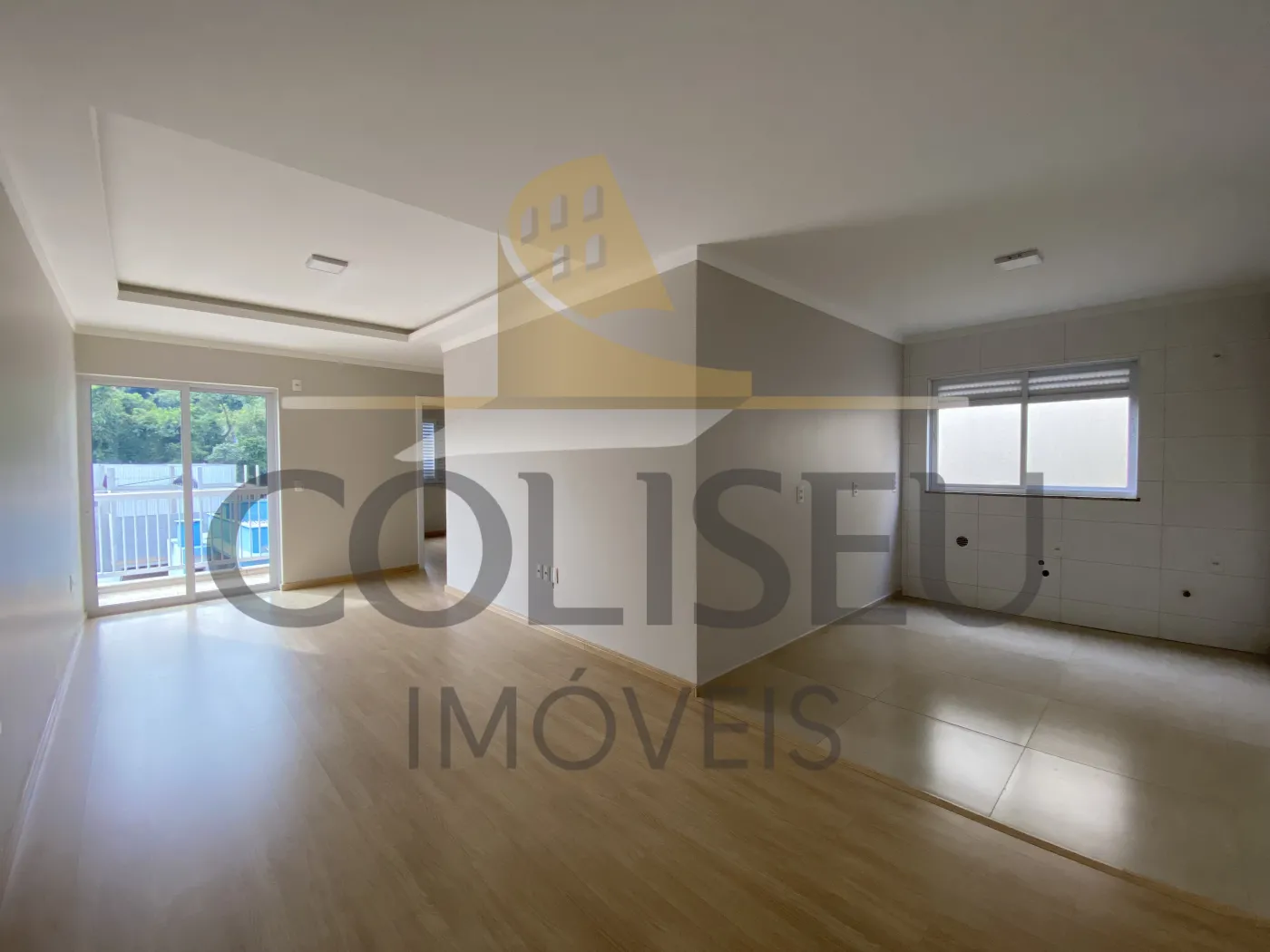 Alugar Apartamento / Padr&atilde;o em Conc&oacute;rdia R$ 1.350,00 - Foto 2