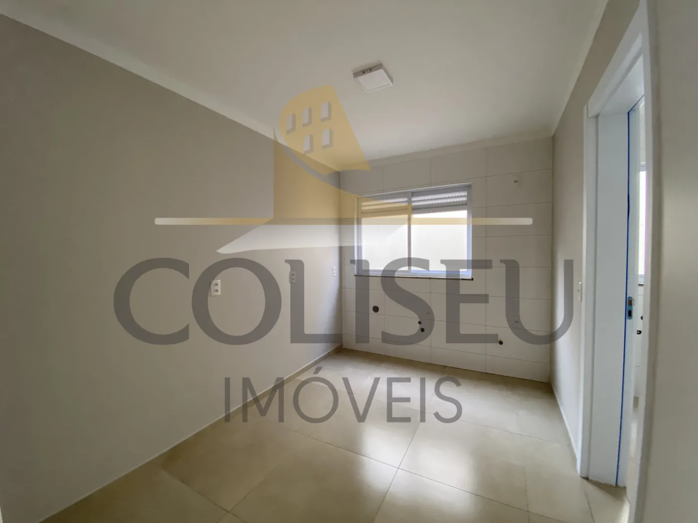 Alugar Apartamento / Padr&atilde;o em Conc&oacute;rdia R$ 1.350,00 - Foto 4