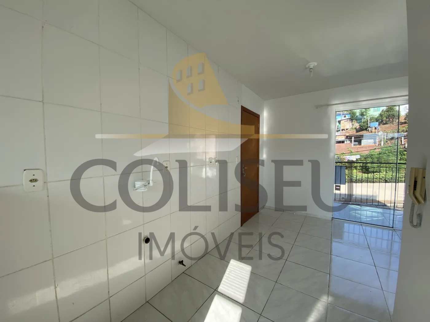 Alugar Apartamento / Padr&atilde;o em Conc&oacute;rdia R$ 1.250,00 - Foto 3