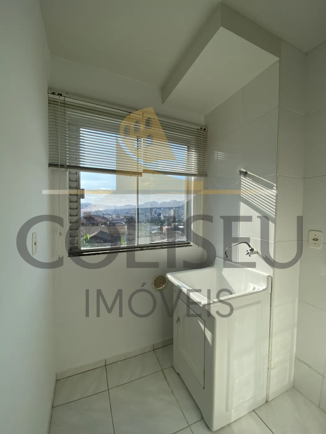 Alugar Apartamento / Padr&atilde;o em Conc&oacute;rdia R$ 1.250,00 - Foto 4