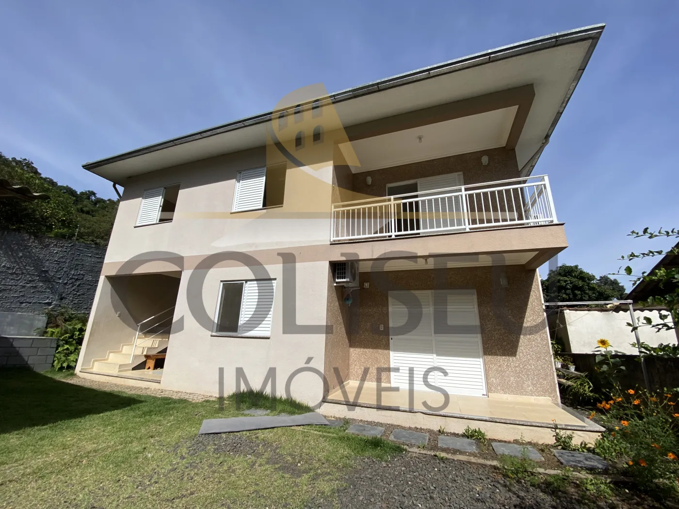 Alugar Casa / Piso Superior em Conc&oacute;rdia R$ 2.400,00 - Foto 1