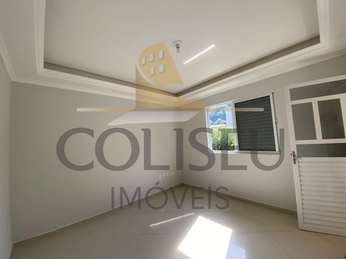 Alugar Casa / Piso Superior em Conc&oacute;rdia R$ 2.400,00 - Foto 2