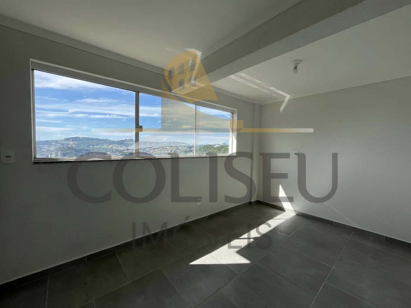 Alugar Apartamento / Padr&atilde;o em Conc&oacute;rdia R$ 1.000,00 - Foto 2