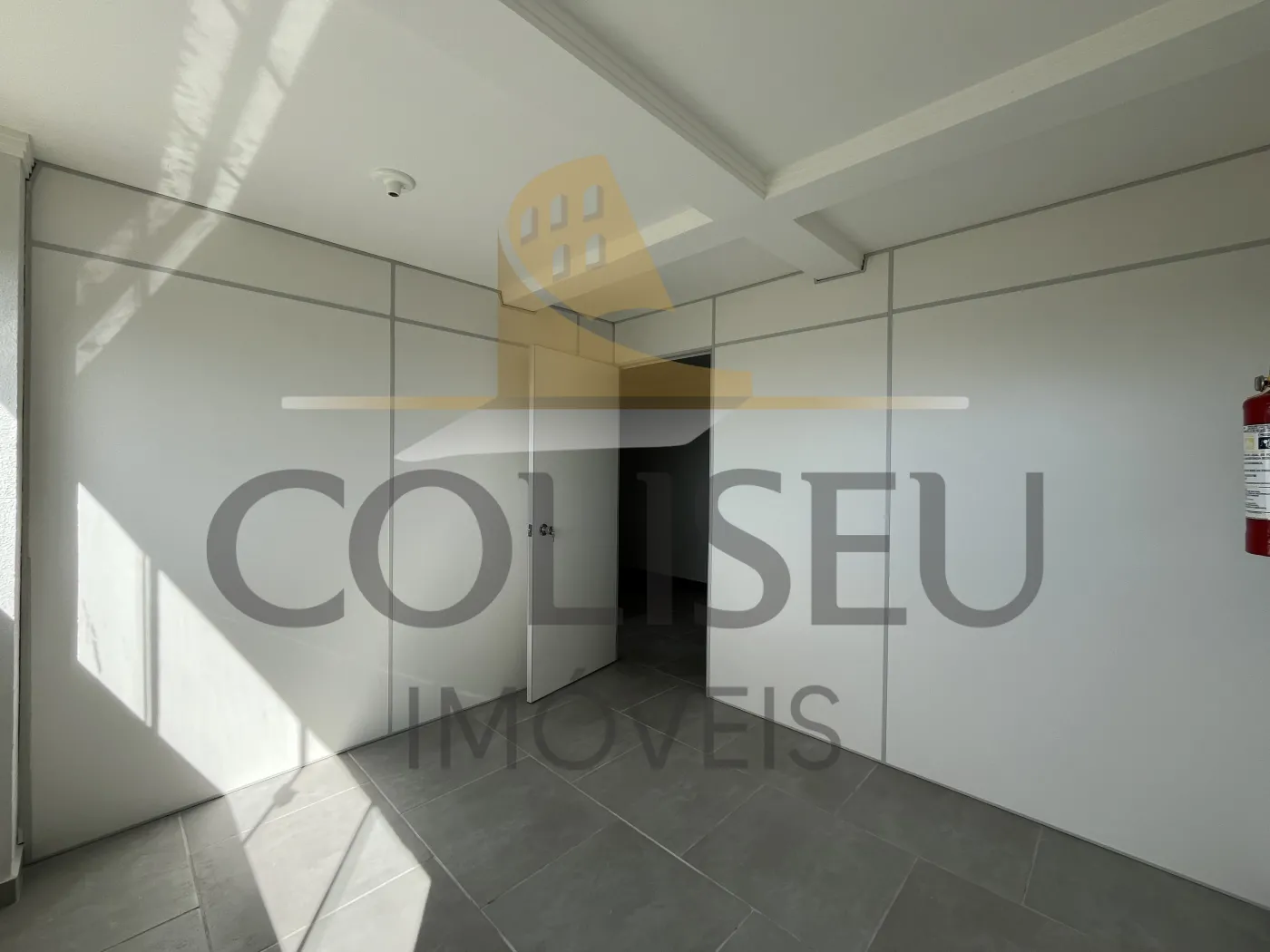 Alugar Apartamento / Padr&atilde;o em Conc&oacute;rdia R$ 1.000,00 - Foto 8