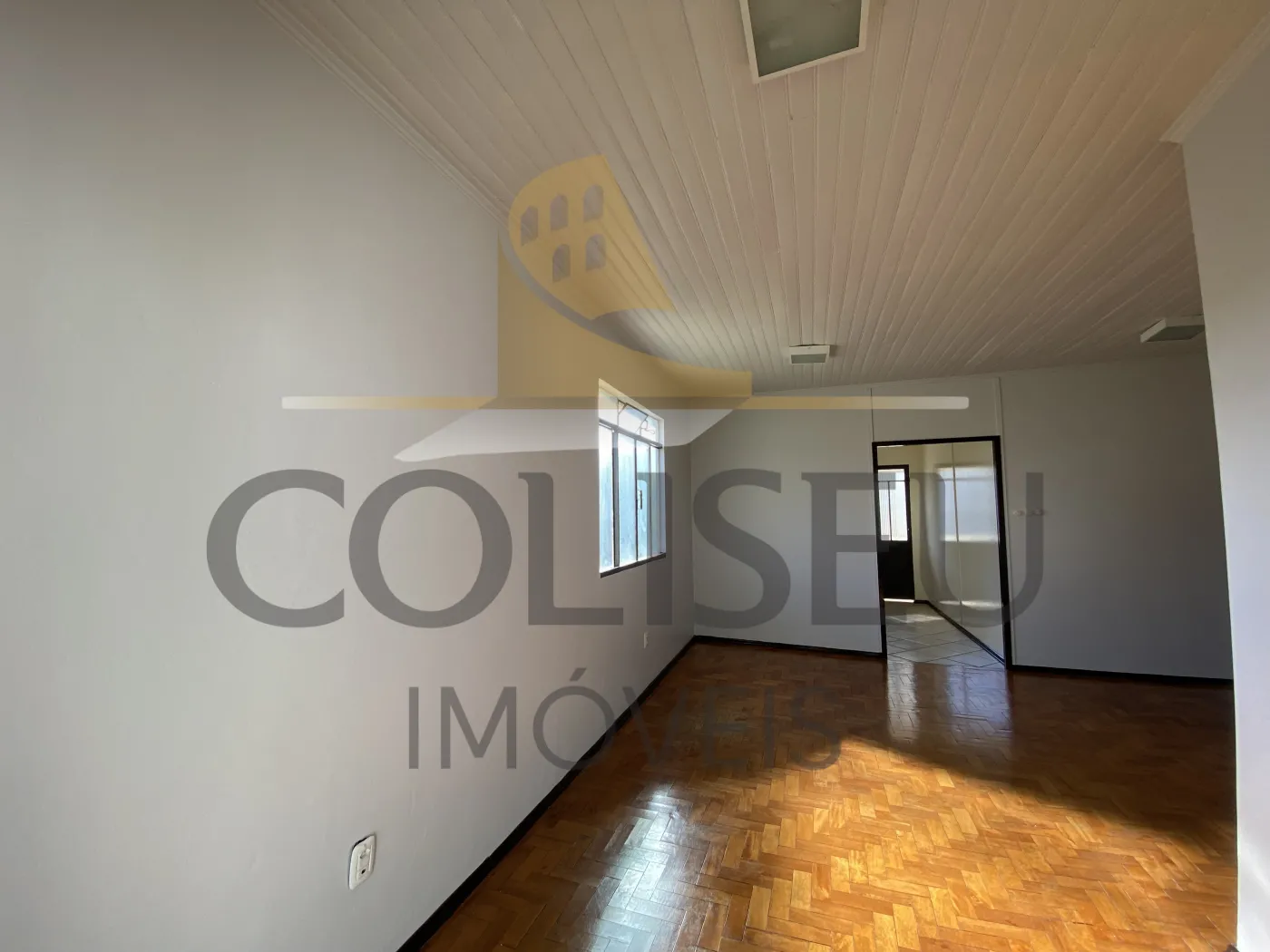 Alugar Apartamento / Padr&atilde;o em Conc&oacute;rdia R$ 1.600,00 - Foto 2