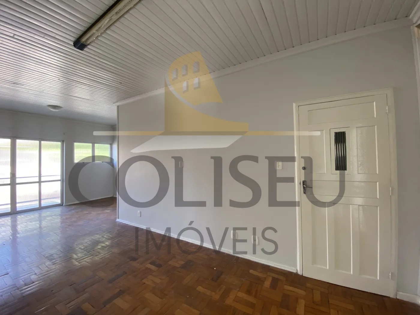 Alugar Apartamento / Padr&atilde;o em Conc&oacute;rdia R$ 1.600,00 - Foto 2
