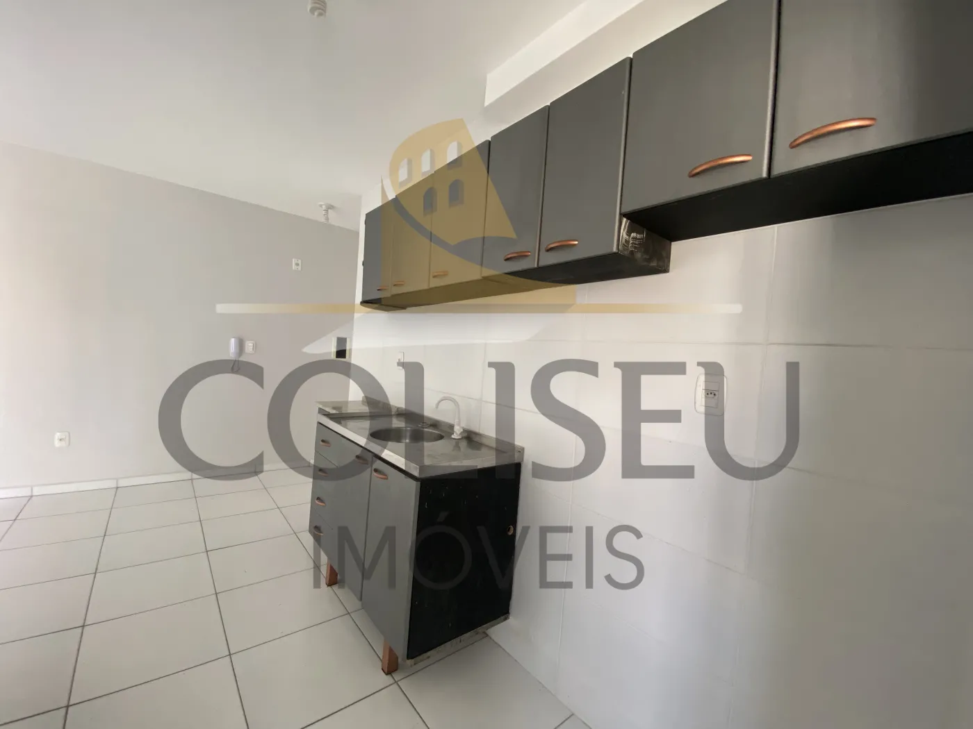 Alugar Apartamento / Padr&atilde;o em Conc&oacute;rdia R$ 1.200,00 - Foto 6