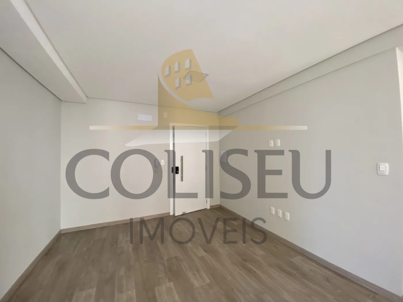 Alugar Apartamento / Padr&atilde;o em Conc&oacute;rdia R$ 2.750,00 - Foto 4