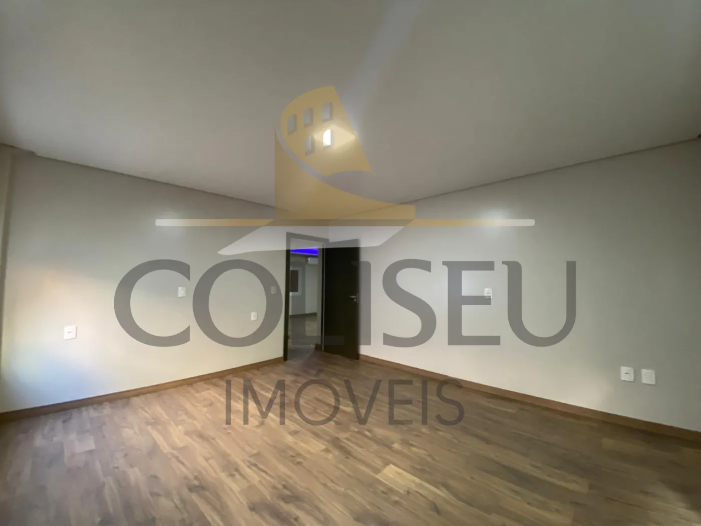 Alugar Apartamento / Padr&atilde;o em Conc&oacute;rdia R$ 1.800,00 - Foto 27