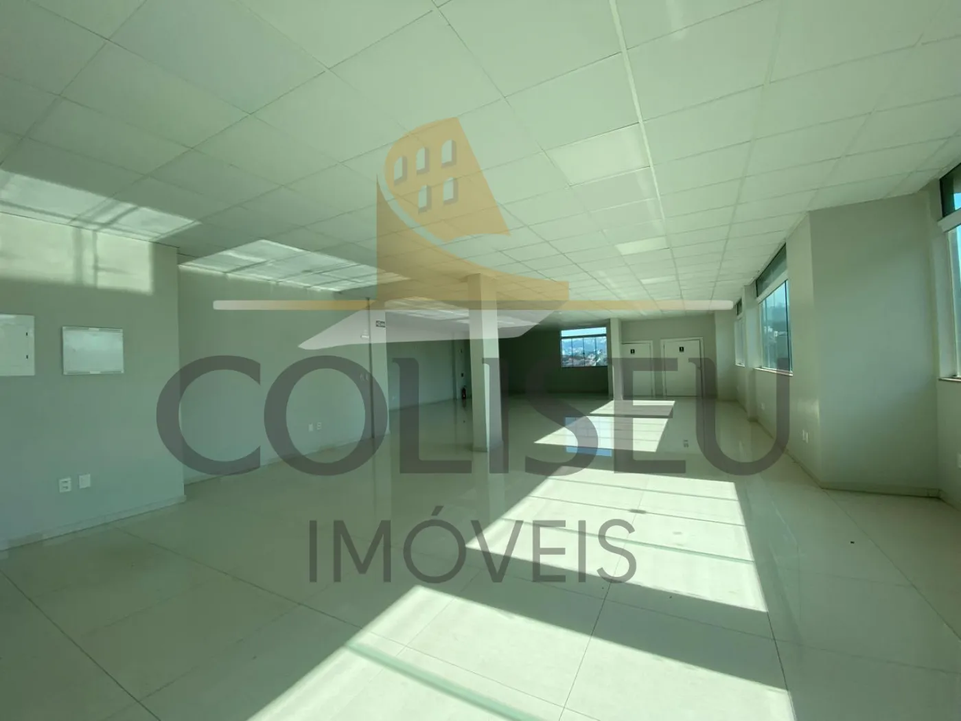 Alugar Comercial / Sala em Conc&oacute;rdia R$ 3.500,00 - Foto 6