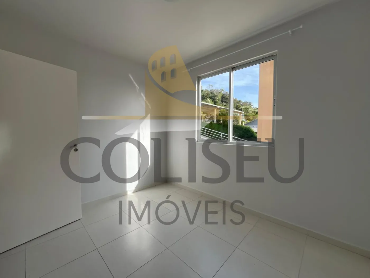 Alugar Apartamento / Padr&atilde;o em Conc&oacute;rdia R$ 1.300,00 - Foto 10