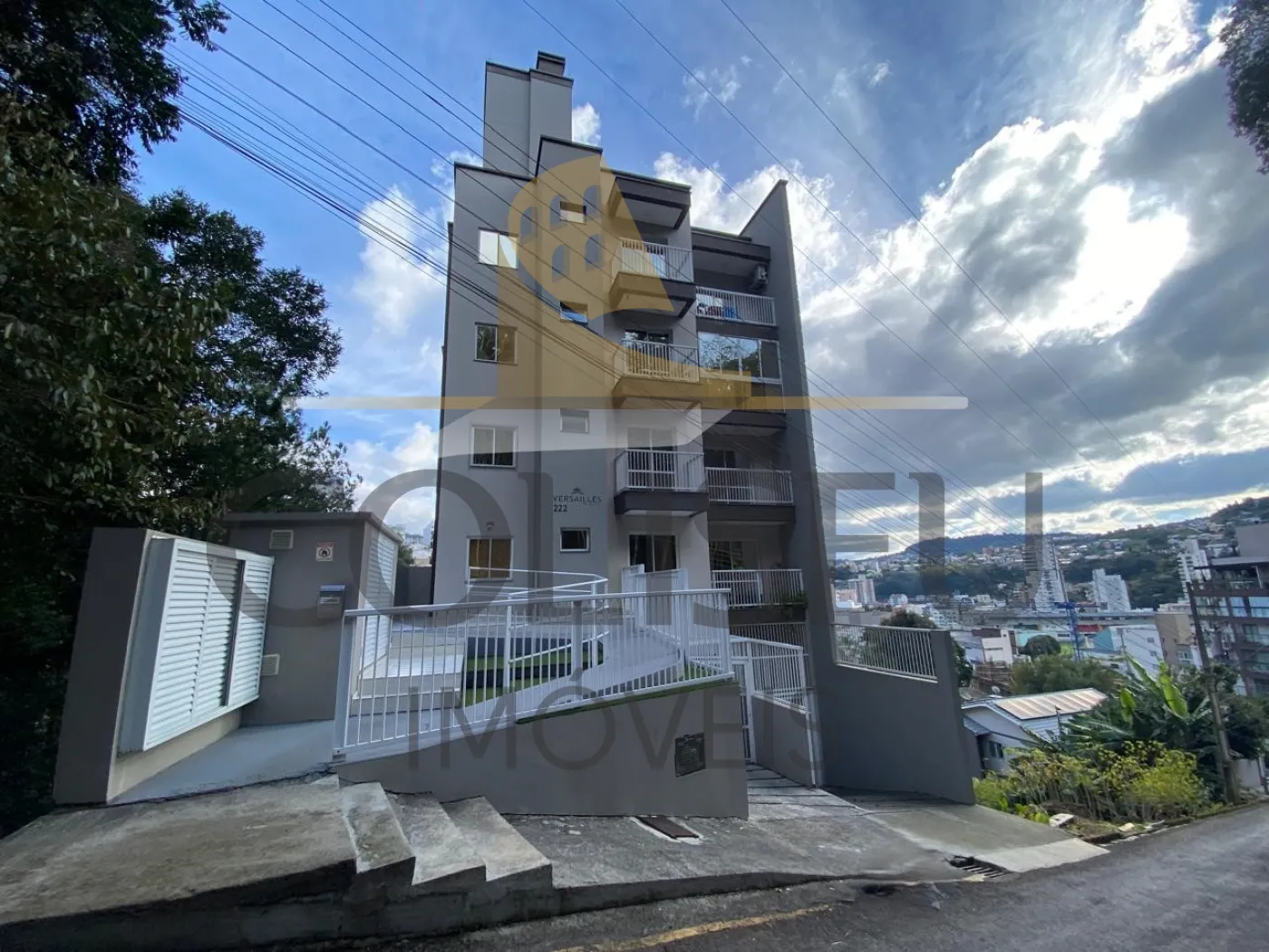 Alugar Apartamento / Padr&atilde;o em Conc&oacute;rdia R$ 1.690,00 - Foto 1