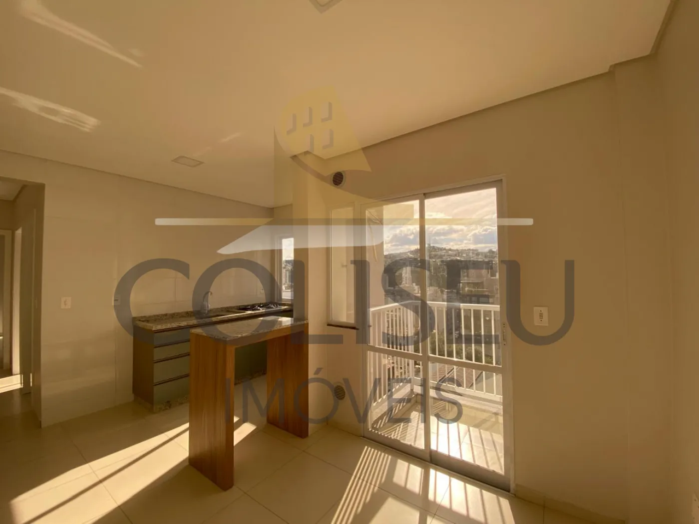 Alugar Apartamento / Padr&atilde;o em Conc&oacute;rdia R$ 1.690,00 - Foto 2