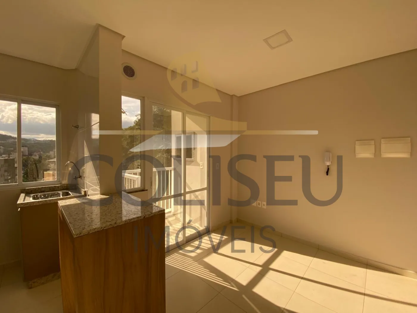 Alugar Apartamento / Padr&atilde;o em Conc&oacute;rdia R$ 1.690,00 - Foto 4