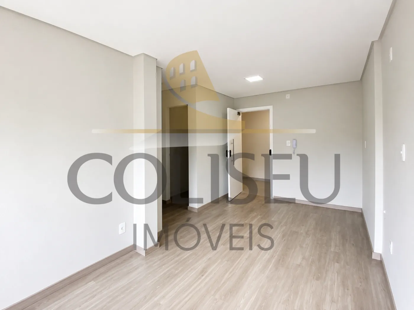 Alugar Apartamento / Padr&atilde;o em Conc&oacute;rdia R$ 1.550,00 - Foto 3