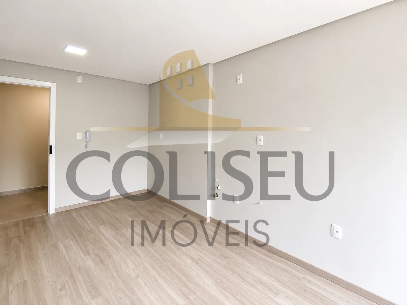 Alugar Apartamento / Padr&atilde;o em Conc&oacute;rdia R$ 1.550,00 - Foto 4