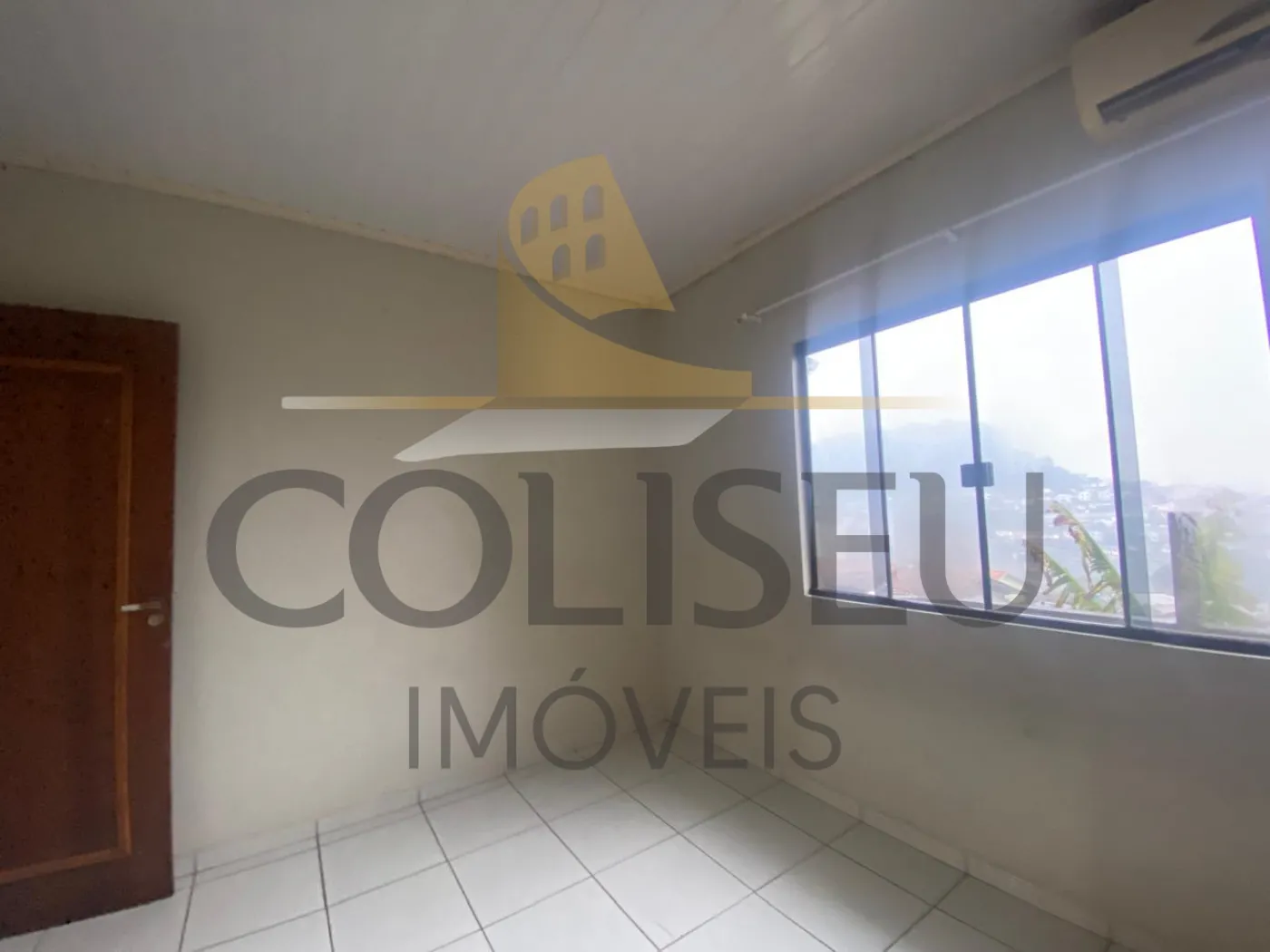 Alugar Casa / Padr&atilde;o em Conc&oacute;rdia R$ 1.670,00 - Foto 20