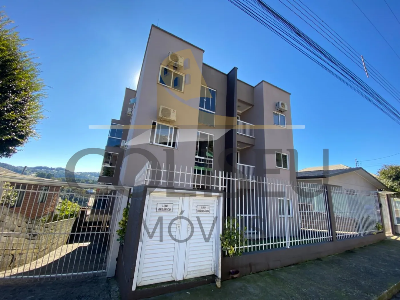 Alugar Apartamento / Padr&atilde;o em Conc&oacute;rdia R$ 1.550,00 - Foto 1