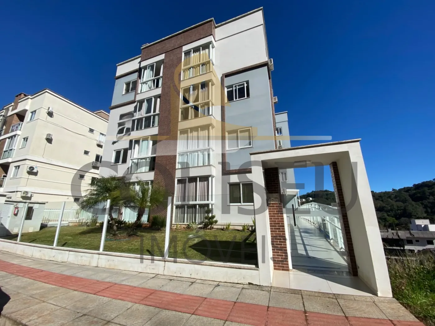 Alugar Apartamento / Padr&atilde;o em Conc&oacute;rdia R$ 2.000,00 - Foto 1