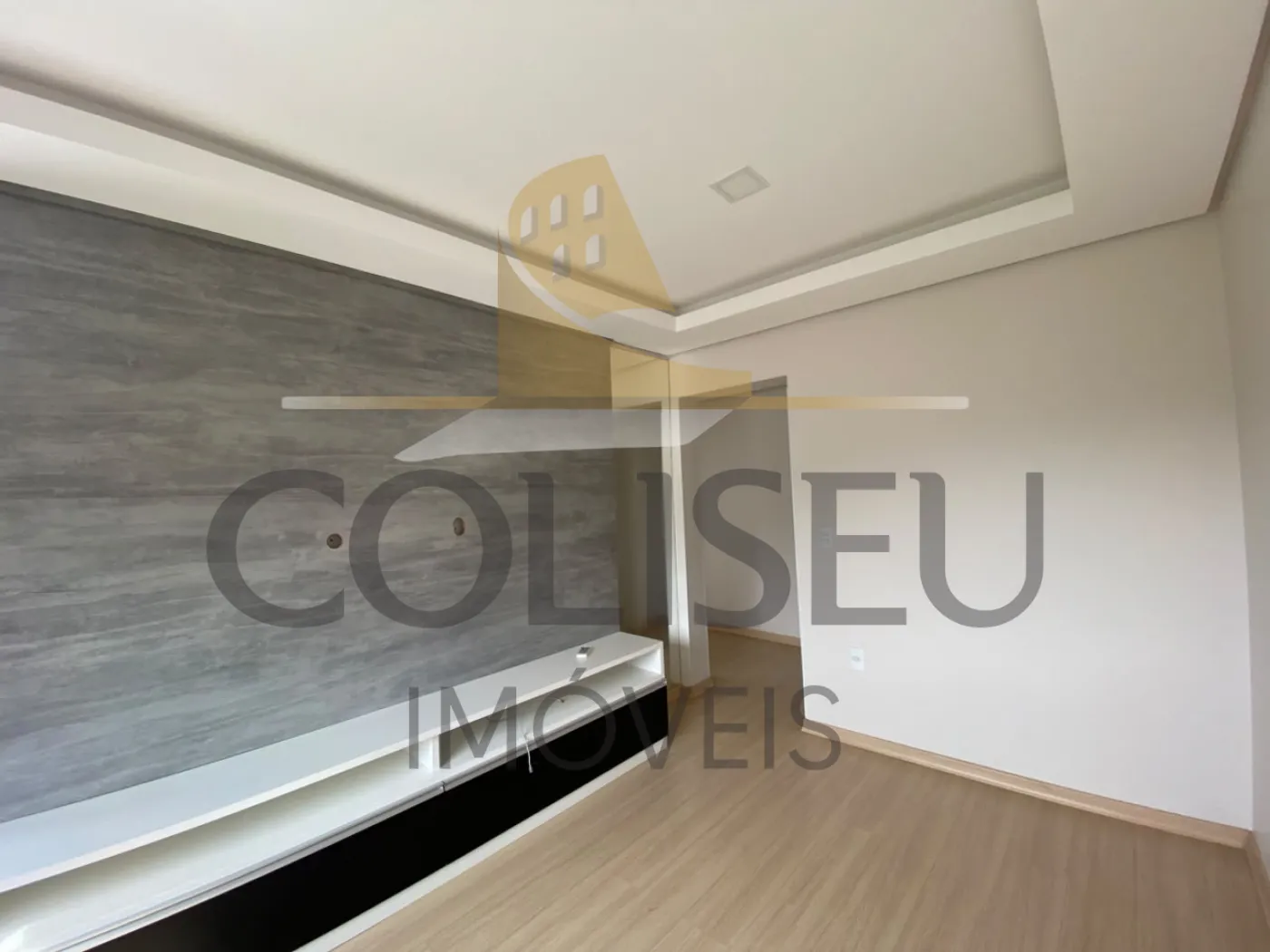 Alugar Apartamento / Padr&atilde;o em Conc&oacute;rdia R$ 2.100,00 - Foto 2