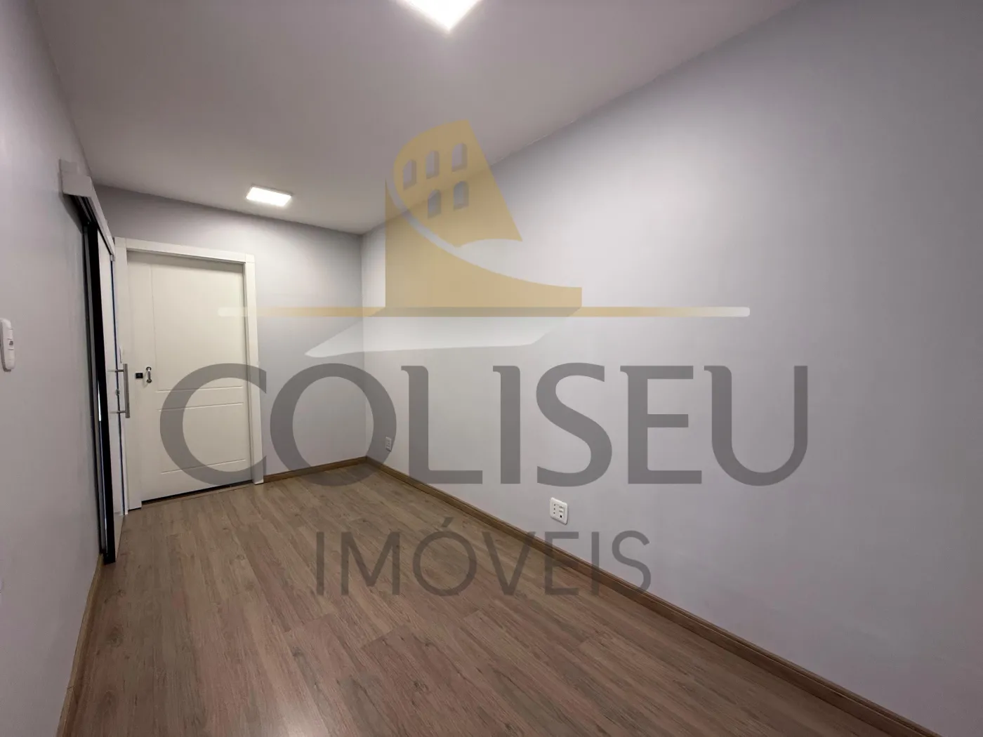 Alugar Comercial / Sala em Conc&oacute;rdia R$ 900,00 - Foto 6