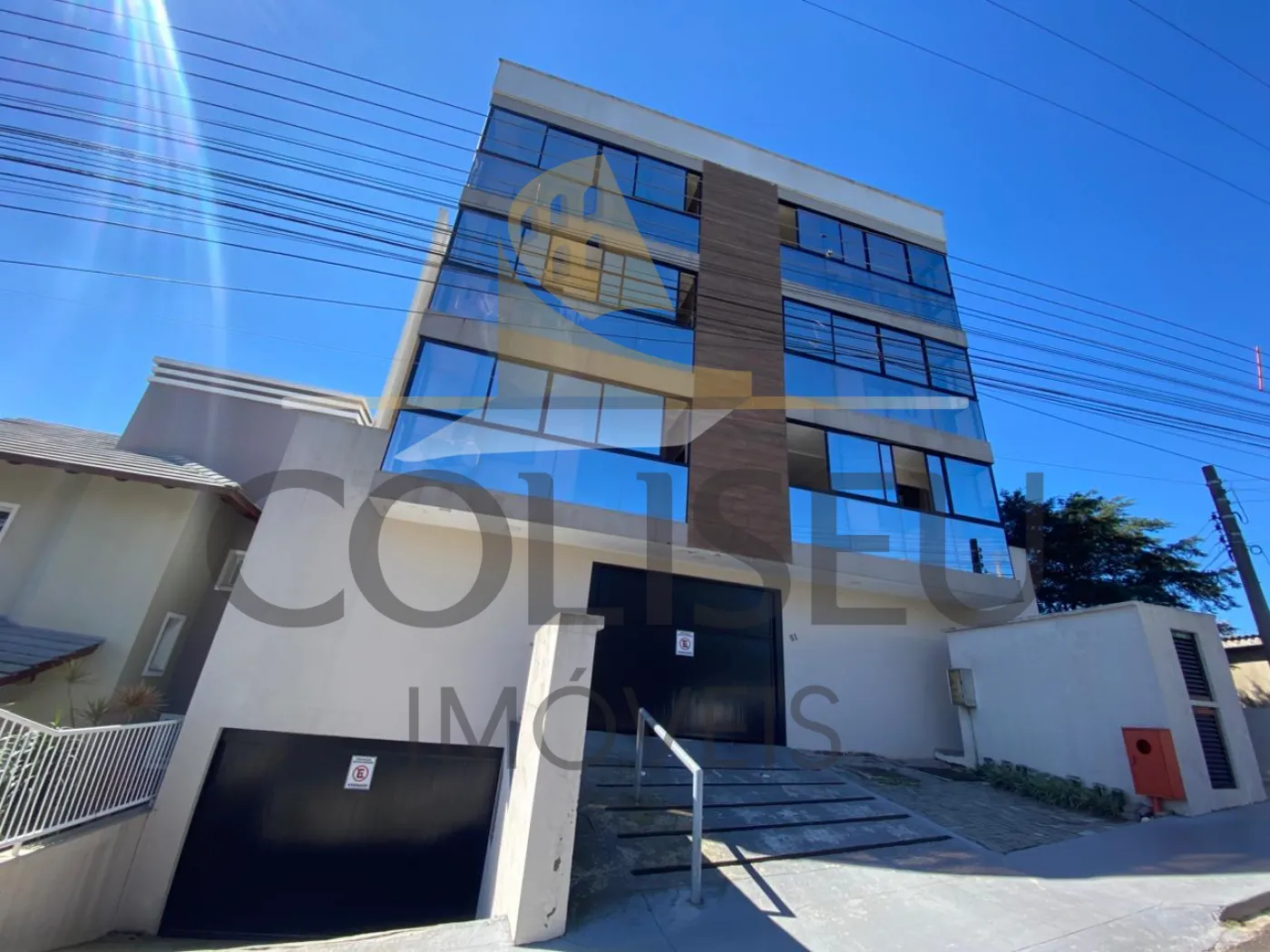 Alugar Apartamento / Padr&atilde;o em Conc&oacute;rdia R$ 1.600,00 - Foto 1
