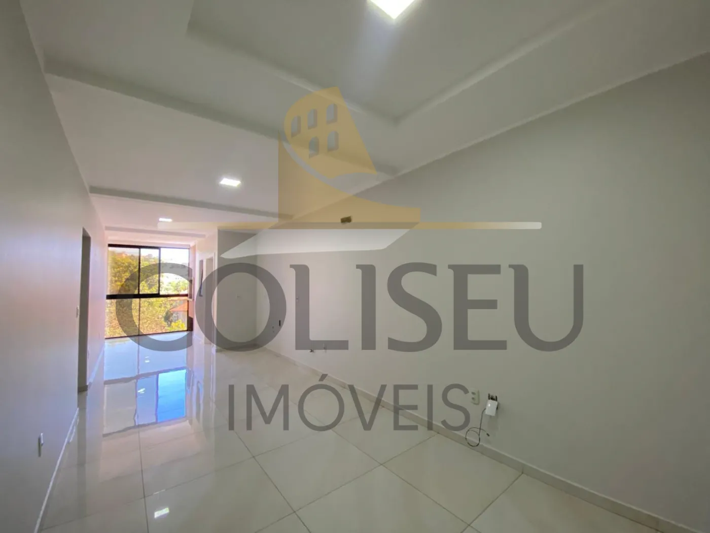 Alugar Apartamento / Padr&atilde;o em Conc&oacute;rdia R$ 1.600,00 - Foto 4