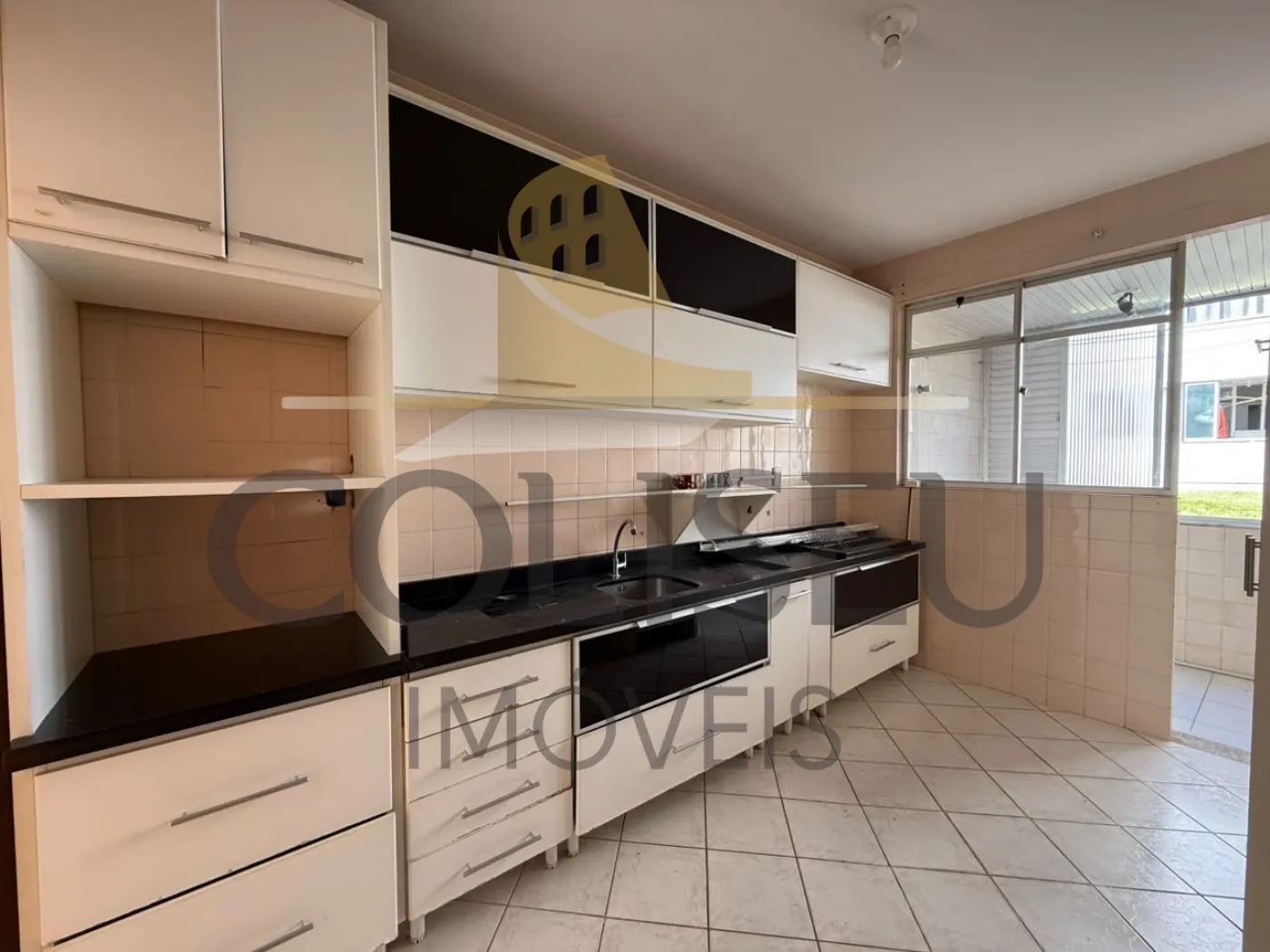Alugar Apartamento / Padr&atilde;o em Conc&oacute;rdia R$ 1.350,00 - Foto 2