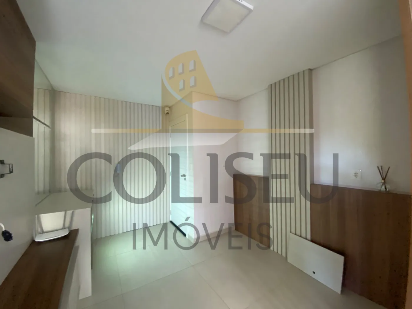 Alugar Apartamento / Padr&atilde;o em Conc&oacute;rdia R$ 2.000,00 - Foto 2