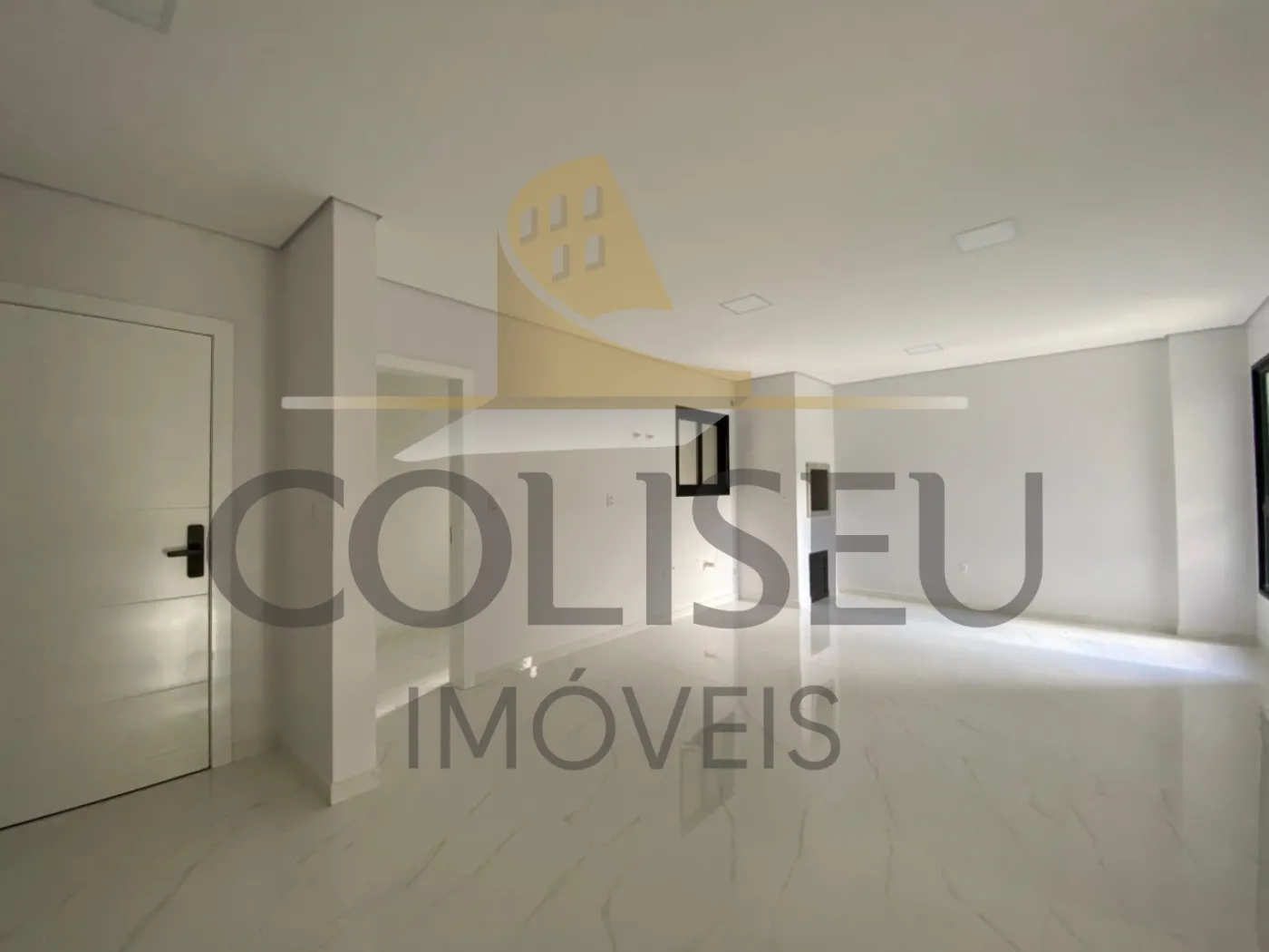 Alugar Apartamento / Padr&atilde;o em Conc&oacute;rdia R$ 2.000,00 - Foto 2
