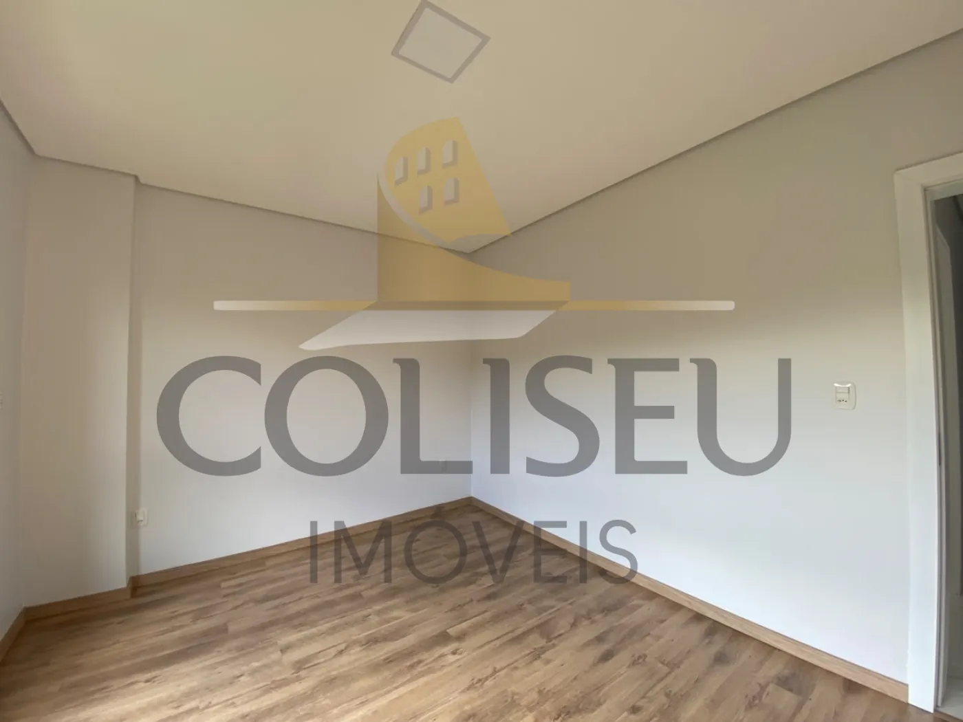 Alugar Apartamento / Padr&atilde;o em Conc&oacute;rdia R$ 2.000,00 - Foto 16