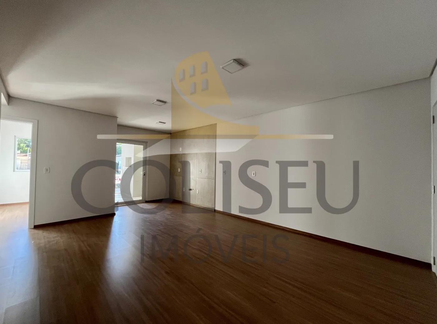 Alugar Apartamento / Padr&atilde;o em Conc&oacute;rdia R$ 1.650,00 - Foto 4