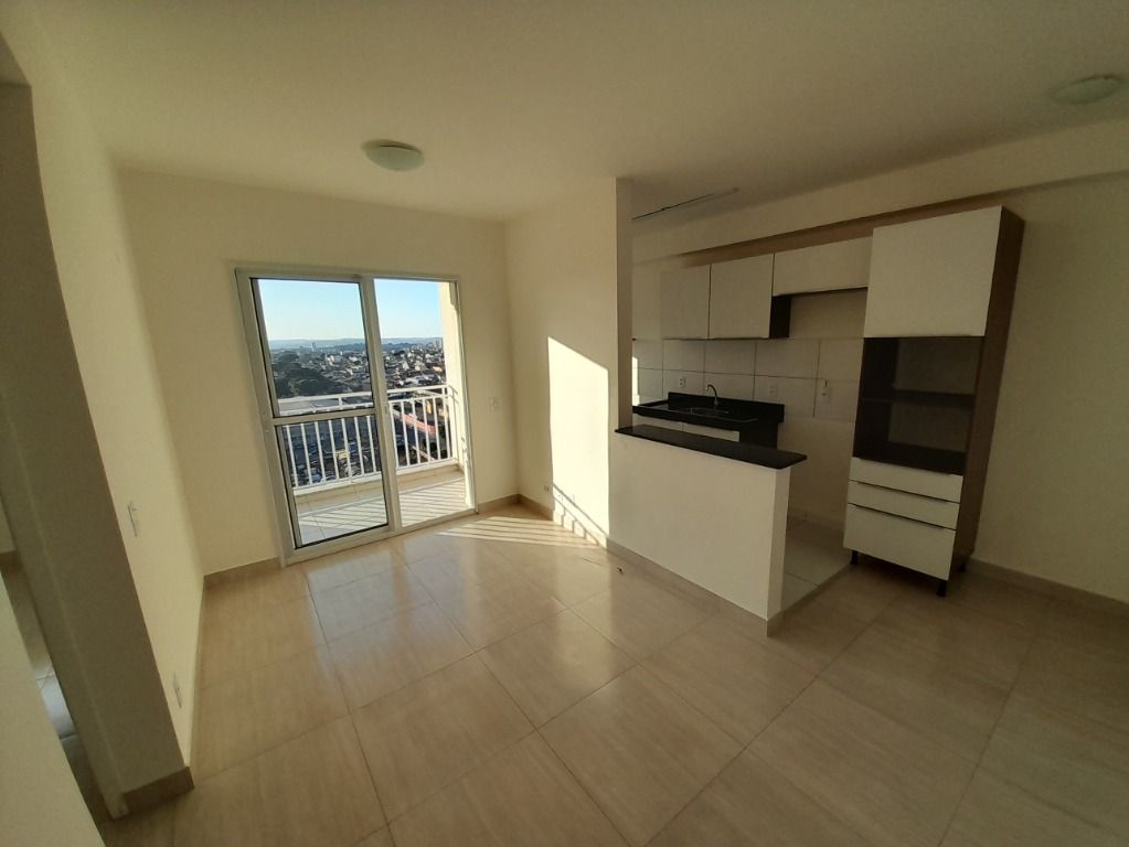 Apartamento em Jardim Mollon