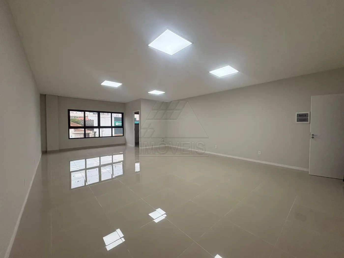 Sala Comercial / Escritorio / Consultório em Centro