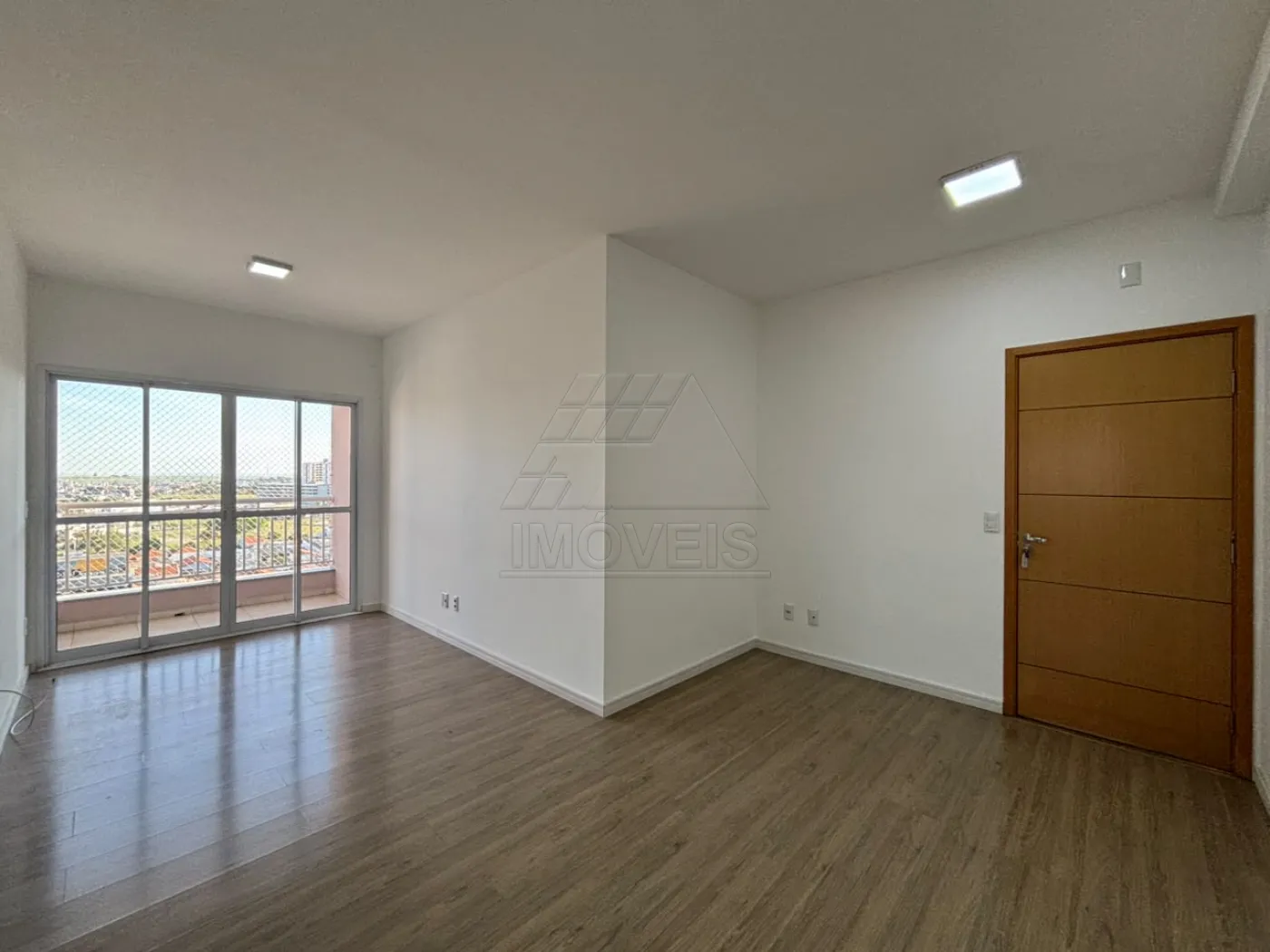 Apartamento em Jardim Jacyra