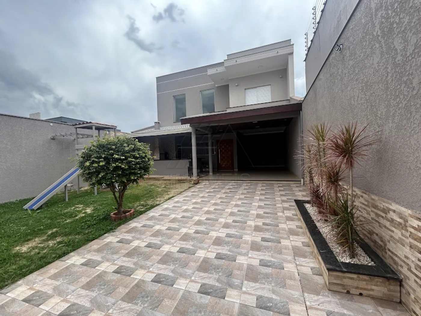 Casa em Jardim Souza Queiroz