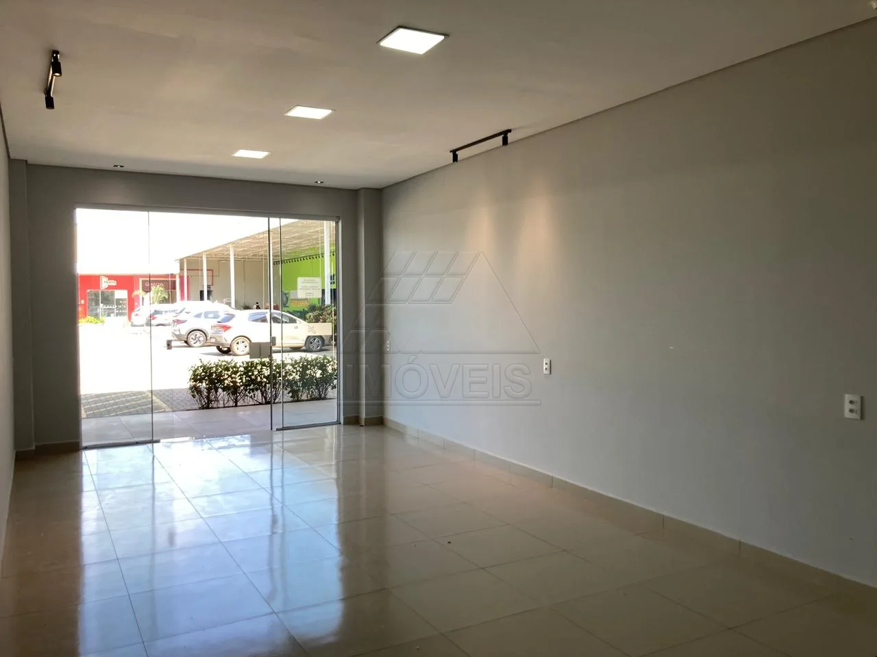Sala Comercial / Escritorio / Consultório em Loteamento Colina Santa Bárbara