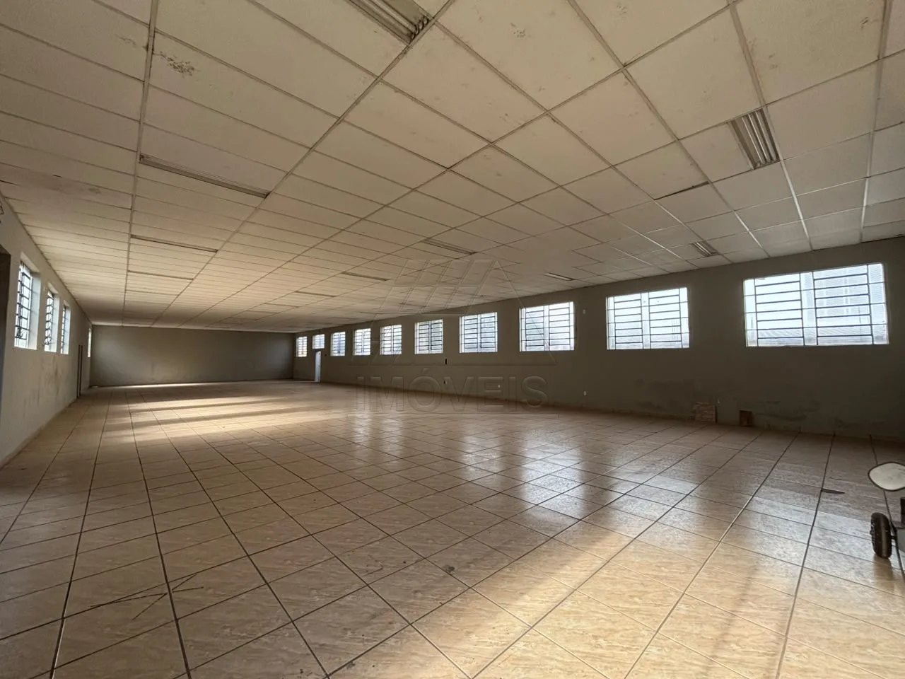 Estabelecimento Comercial em Jardim São Domingos