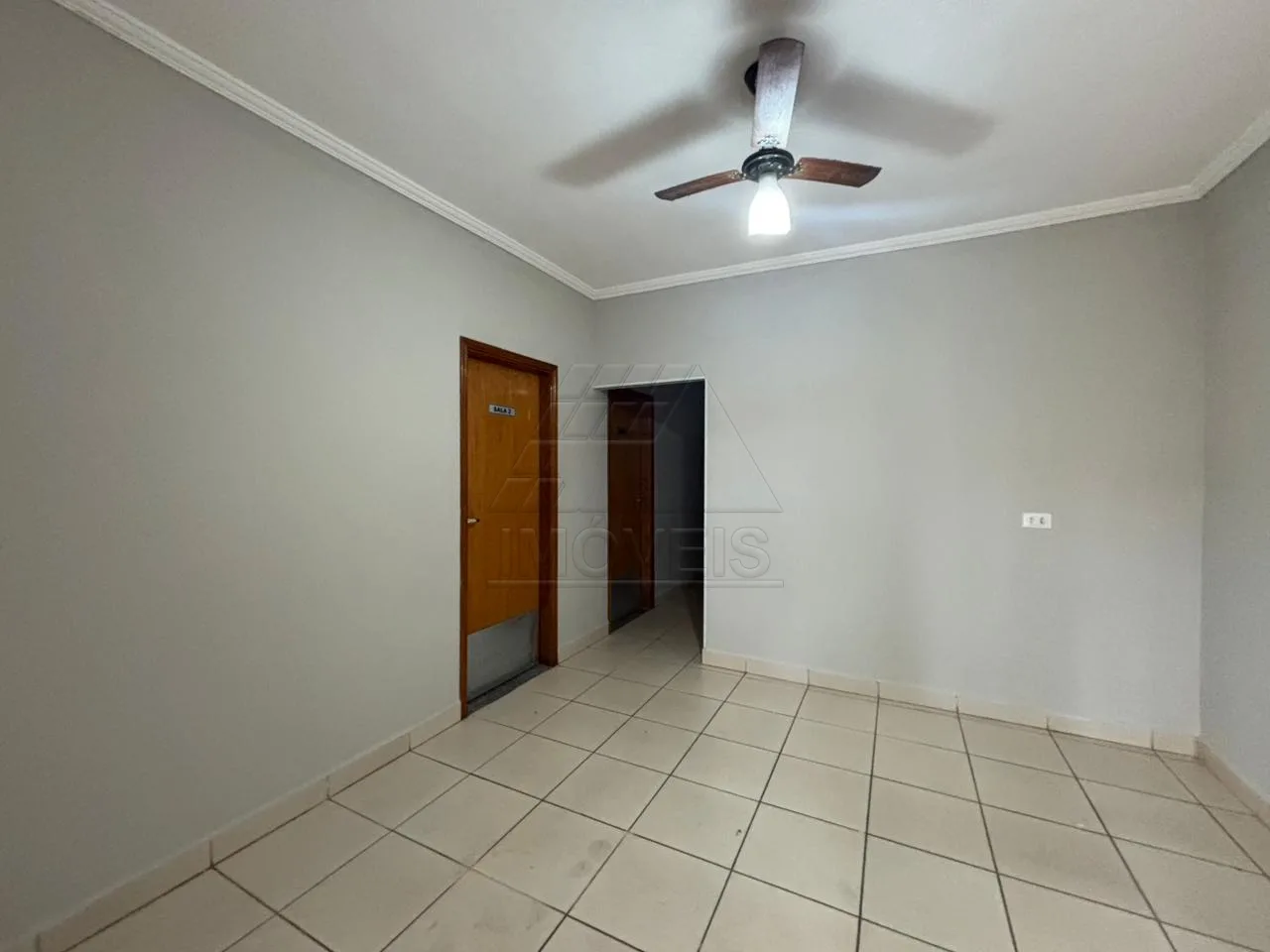 Estabelecimento Comercial em Vila Amorim