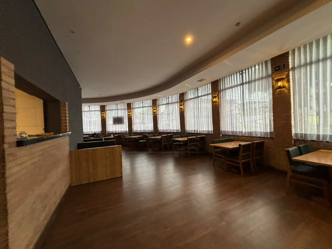 Alugar Comercial / Sal&atilde;o em Americana R$ 7.700,00 - Foto 7