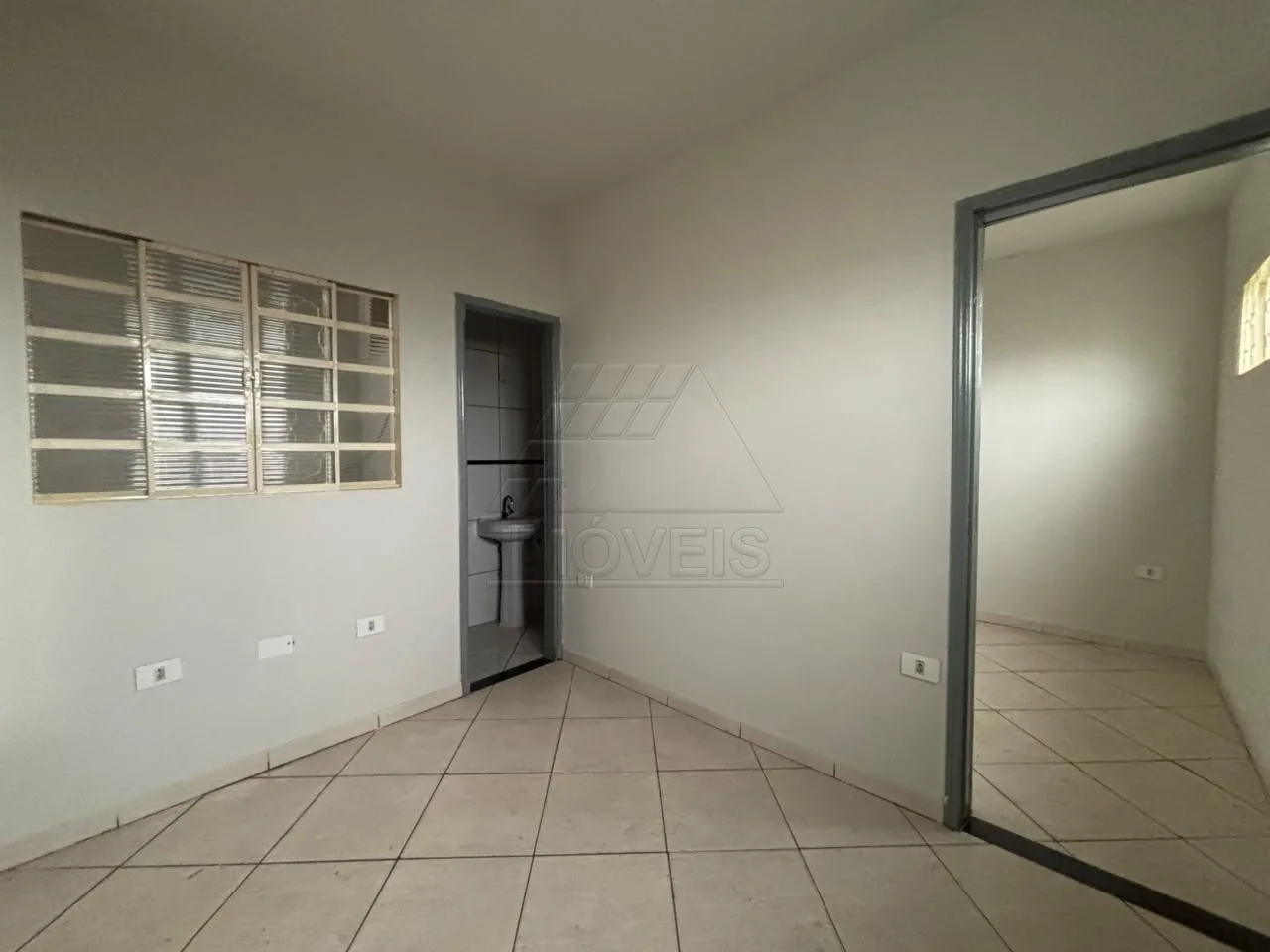 Alugar Casa / Padr&atilde;o em Santa B&aacute;rbara D`Oeste R$ 900,00 - Foto 3