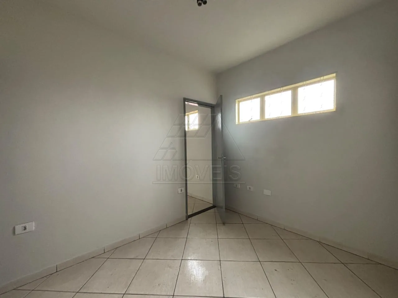 Alugar Casa / Padr&atilde;o em Santa B&aacute;rbara D`Oeste R$ 900,00 - Foto 5