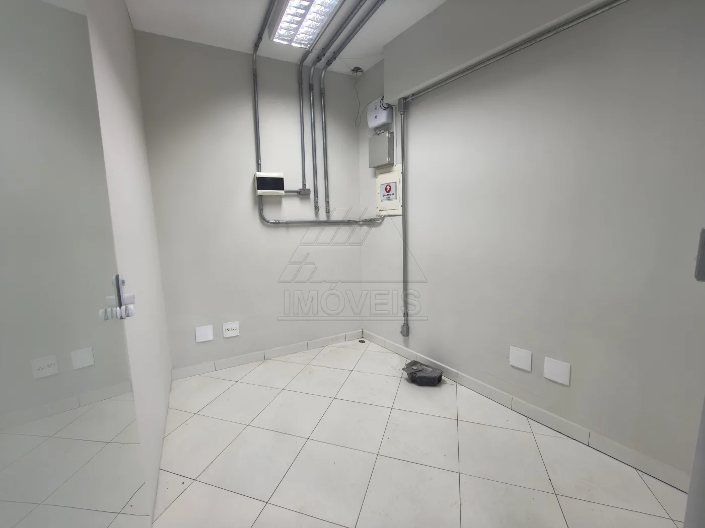 Alugar Comercial / Pr&eacute;dio em Americana R$ 9.000,00 - Foto 15