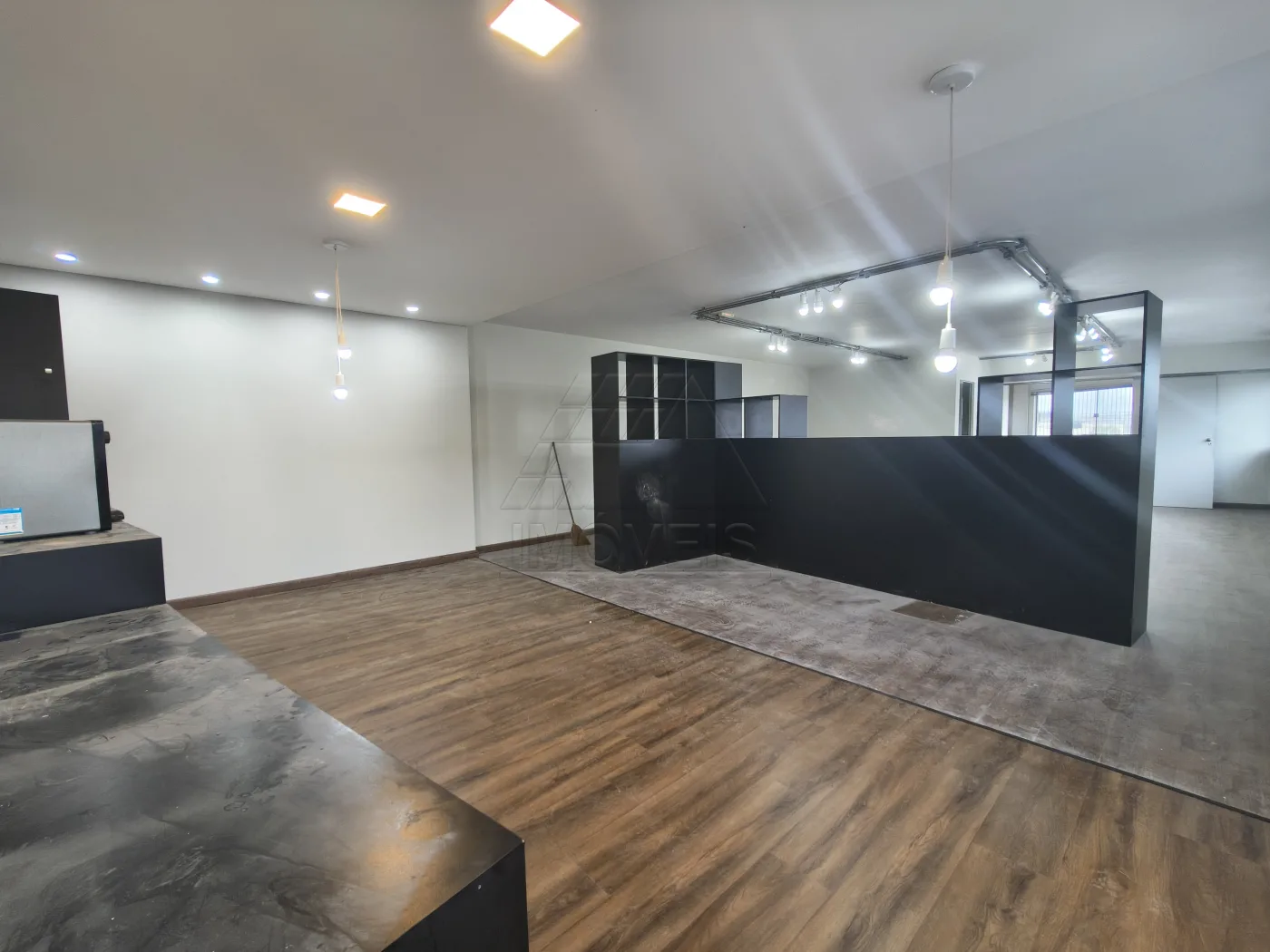 Alugar Comercial / Pr&eacute;dio em Americana R$ 9.000,00 - Foto 17