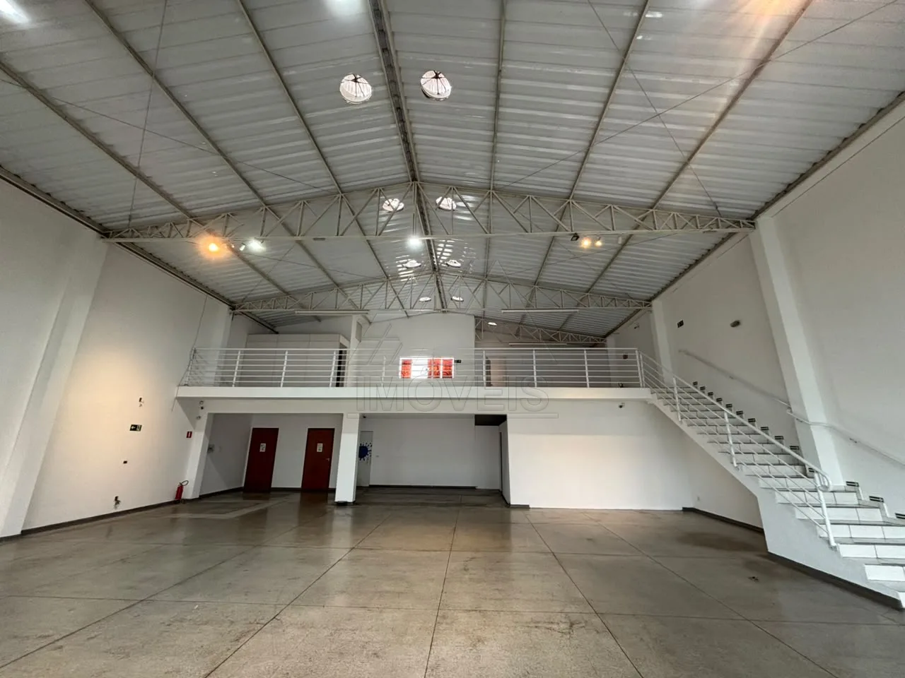Estabelecimento Comercial em Parque Universitário